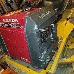 ReDuCeD! Honda EU3000IS Inverter Generator SUPER QUIET 