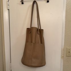 ARE STUDIO Women’s Leather Bucket Bag In Sand EUC