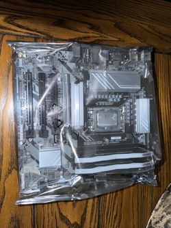 Intel Core Ultra 7 265F + B860M Motherboard + 32GB DDR5 RAM Combo.
