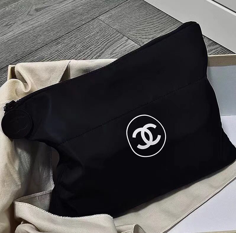 Cosmetic bag waterproof nylon In Black