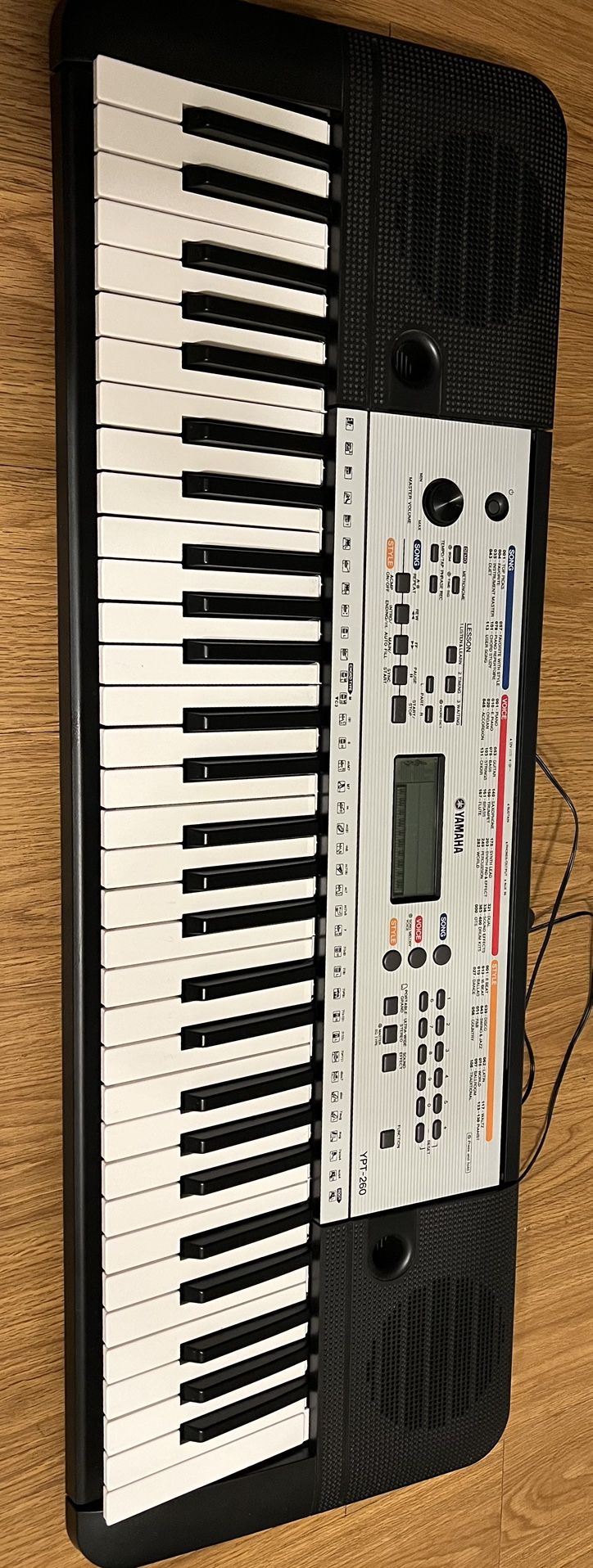 Yamaha YPT-260 61-Key Portable Keyboard