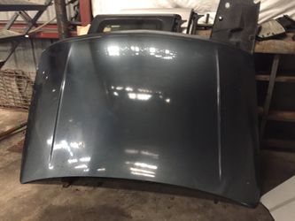 Charcoal gray GMC Sierra hood yr 99-07 classic