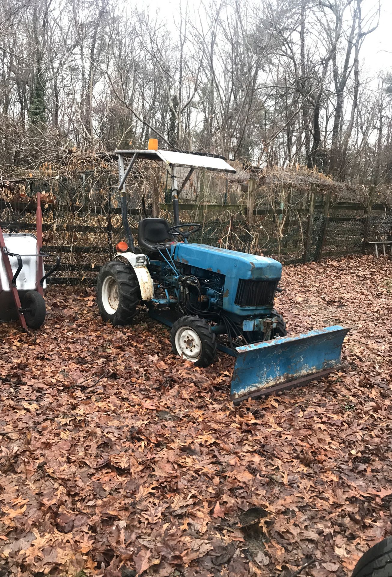 Farm tractor