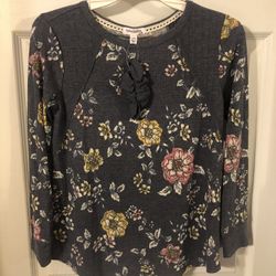 Girls Top Size Large 14 Brand New With Tags. Brand Eyeshadow with matching bungie.  The top is a soft fleece color cream with a light gray and dark gr