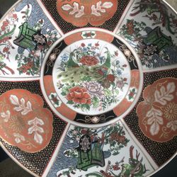 Large vintage Chinese porcelain (Taousse)serving plate with a diameter of 18 inches.