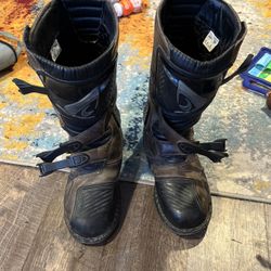 Forma Adventure Boots 