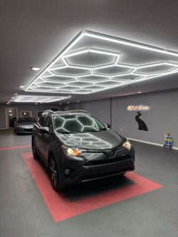 2017 TOYOTA RAV4 XLE 1-OWNER