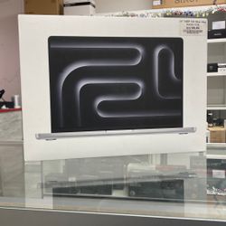 14” MacBook Pro M4 Max Chip 36gb/1TB SSD