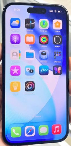 Apple iPhone 16 - 128GB - Black 3-4 months old