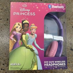 NWT Disney princess bluetooth wireless Headphones