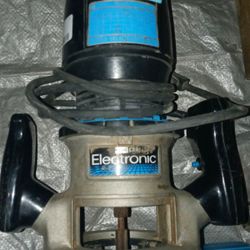 Tool Craftsman Electronic Router 