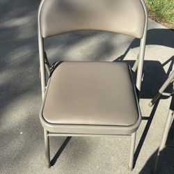 Cushioned Beige Folding Chair 4 Pack