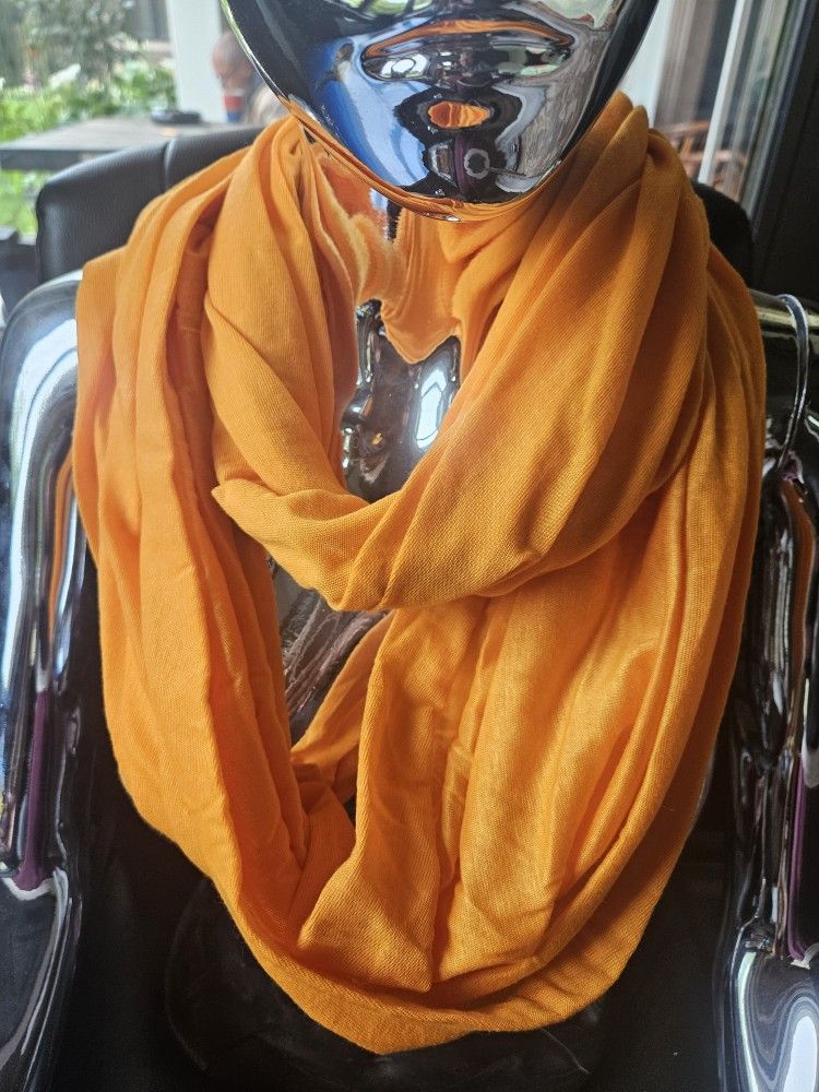 BEAUTIFUL NWT INFINITY SCARF STUDIO 74"/JERSEY INFINITY SCARF IN SOLID ORANGE