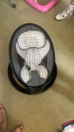 Munchkin Bluetooth Swing