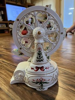 Holiday Classic Ferris Wheel