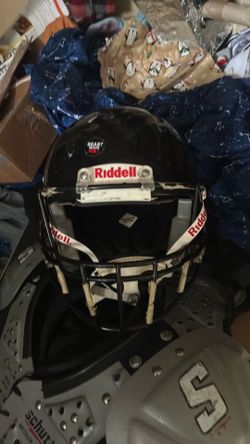Riddell Victor Football Helmet Black