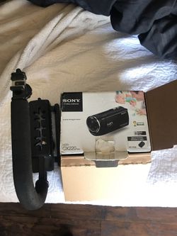 Sony handycam hdr cx220 with the x grip opteka handle