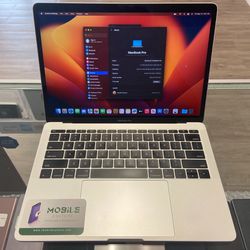 2017 MacBook Pro 13” i5 8gb 128HD (Ask About Our Finance Options!!)