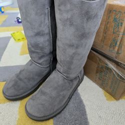 Ugg Size 6 Great Condition 