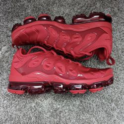 Red Nike Vapormax Plus size 10 shoes 