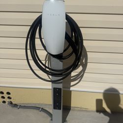 Tesla Charger