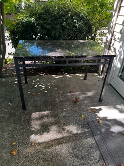 Sturdy Dinette/Work Table   FREE!