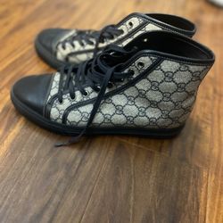 GUCCI shoes Size 9