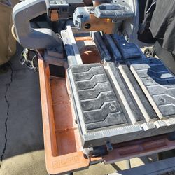 RIDGID 15 Amp 10 in. Wet Tile Saw with Portable Stand 