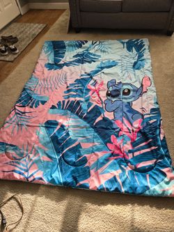 Disney Stitch Twin size bedding set