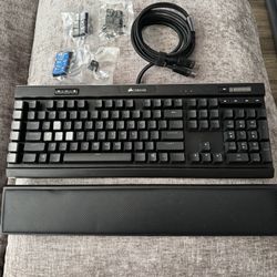 Corsair K95 RGB Platinum Mechanical Gaming Keyboard