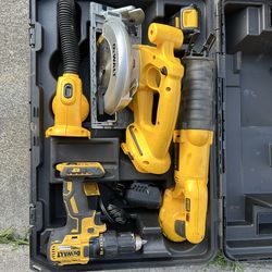 Dewalt Tools Set