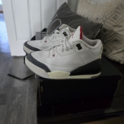 Boys 1.5Y Jordan Retro 3 Reimagined 