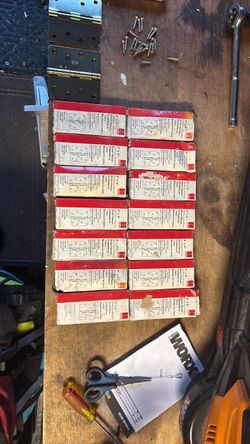 Door hinges & Screws for door hinges