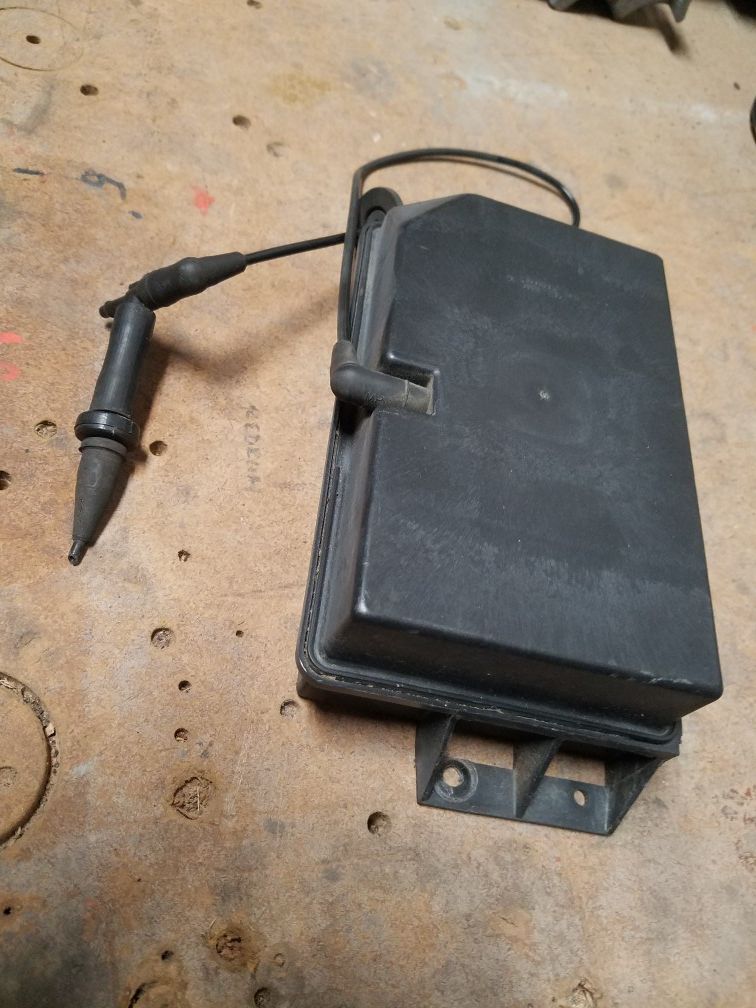 Cruise control vacuum box for Dodge Ram truck with vacuum hose included
