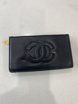 Vintage Chanel clutch wallet black leather gold hardware