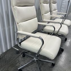 Leather cream office chairs  lot of 7