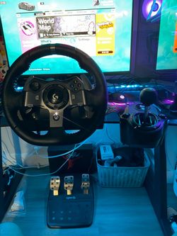 logitech g920 with pedals & shifter