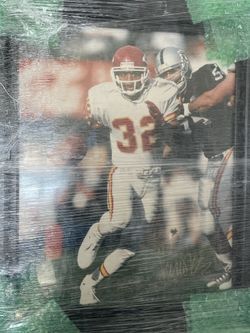 Marcus Allen  HOF Autographed 16x20 Photo Kansas City Chiefs JSA AUTHENTICATION 