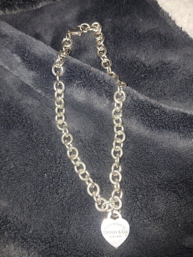 Tiffany And Cole Heart Tag Choker Necklace 15 In