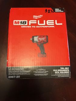 Milwaukee m18 fuel Nuevo tool only