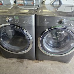 Electrolux Washer And Dryer Set 