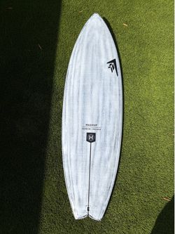 Mashup Machado Surfboard (5’7 - 31.4L)