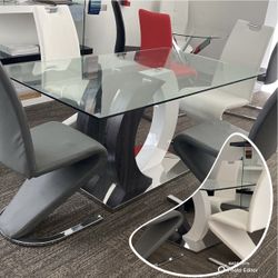 New Dining Table Set 63x35