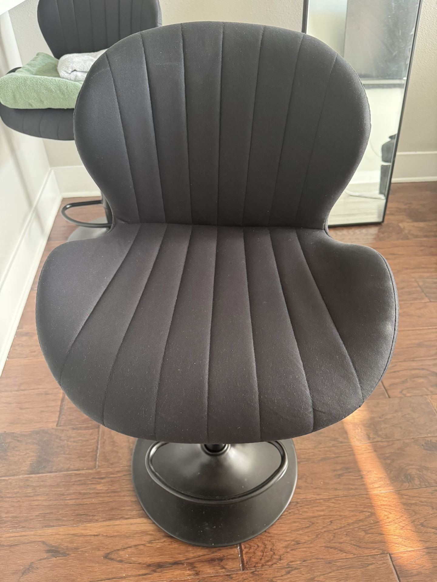 Black Bar Stools And L Shaped Desk