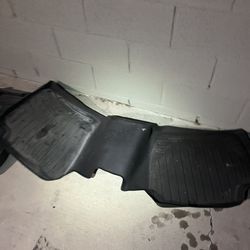 (FREE) Toyota Prius Gen 2 (04-09) Weather Mats + OEM Oil Filters