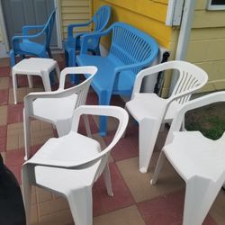 Chairs Blue and White (7)