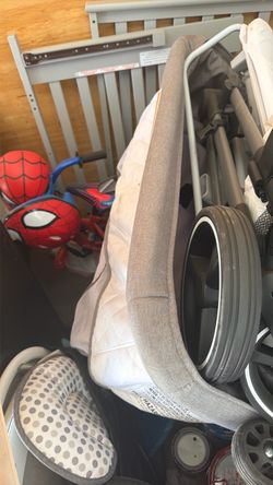 lots of baby stuff for cheap