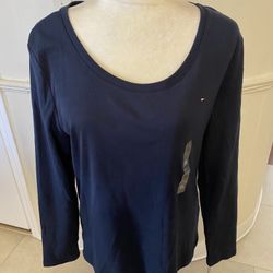 NWT Woman’s Tommy Hilfiger Navy Long Sleeve Flag Tee Shirt Size X-Large 
