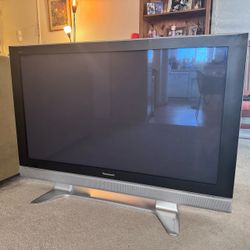 FREE  Panasonic TV Plasma HDTV