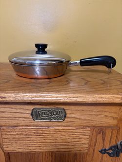 Vintage 8” Revere Ware Copper Bottom Skillet with Lid.       B